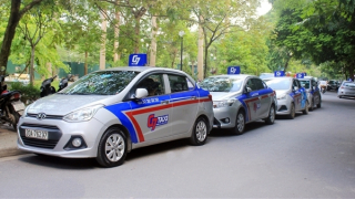 Siết chặt quản lý đối với hoạt động kinh doanh vận tải taxi