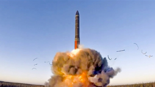 “Bàn tay Tử thần”: Chốt chặn răn đe hạt nhân?