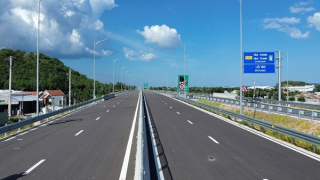 Hai phương án phân chia phạm vi đầu tư mở rộng cao tốc Bắc – Nam