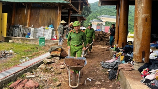 Nghệ An: Công an xã hỗ trợ xây dựng trạm y tế vùng tâm lũ