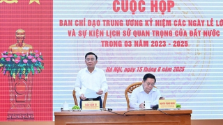 Gấp rút hoàn chỉnh những khâu chuẩn bị cuối cùng cho ngày đại lễ của đất nước