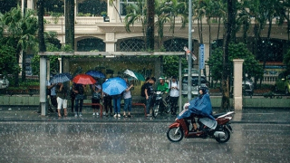 Cả nước nhiều nơi mưa rất to, Hà Nội trời mát