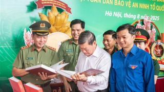“Vietnam People's Public Security Forces – 80 Years for a Peaceful Life” Exhibition opens in Hanoi
