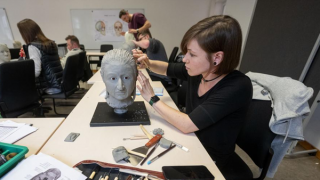 Cuộc truy tìm danh tính 46 thi thể nữ vô danh