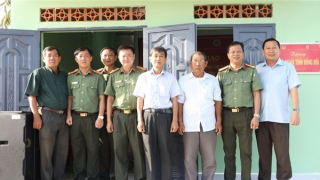 Ấm áp những căn nhà nghĩa tình đồng đội tặng các gia đình hội viên cựu CAND khó khăn