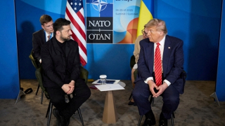 Tổng thống Trump cân nhắc bảo vệ Ukraine theo cơ chế “kiểu NATO”