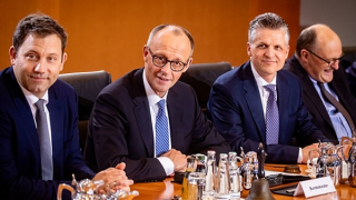 Ông Friedrich Merz và 100 ngày khó khăn