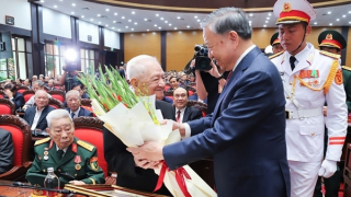 Xúc động tri ân những "người chiến sĩ" trên mặt trận của niềm tin, trí tuệ và kinh nghiệm