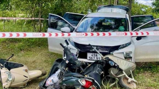 Khống chế nhóm đối tượng chơi ma túy trong ôtô, lao xe vào Cảnh sát