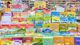 Phụ huynh lưu ý để tránh mua phải sách giáo khoa giả
