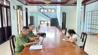 Mất tiền trên Tiktok, một phụ nữ tung tin giả mình bị... cướp giật tài sản