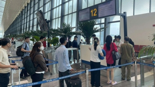 Cao điểm 2/9, sân bay Tân Sơn Nhất dự kiến phục vụ 130.000 lượt khách mỗi ngày