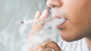 Hút thuốc lá có nguy cơ ung thư miệng cao gấp 5-6 lần