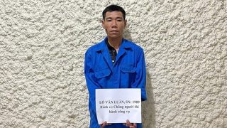 Bị kiểm tra nồng độ cồn, tài xế tấn công CSGT