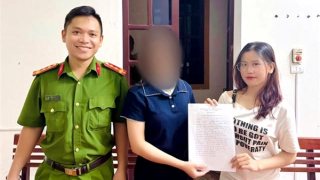 Trả lại hơn 2,2 tỷ đồng cho người chuyển nhầm tài khoản