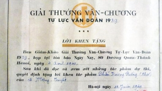 Nhà văn, ứng xử xã hội và sự "tự biết mình"