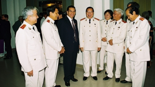 Chút kỷ niệm về Bộ trưởng Lê Minh Hương