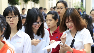 Tuyển sinh đại học năm 2025: Băn khoăn về cách thức cộng điểm thưởng, quy đổi chứng chỉ ngoại ngữ