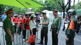 Lực lượng Công an bảo đảm ANTT Lễ sơ duyệt, tạo điều kiện cho nhân dân xem diễu binh, diễu hành