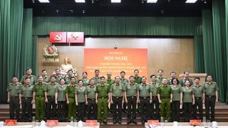 Đổi mới chương trình và phương pháp giảng dạy phù hợp với mô hình tổ chức mới trong CAND