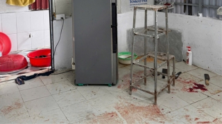 Phát hiện thi thể 2 cháu và bà nội bị thương nặng tại khu trọ