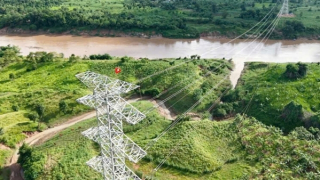 T&T Group hoàn thành đường dây truyền tải điện gió Savan 1 về Việt Nam trước thềm Đại lễ A80