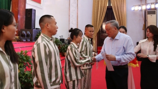 435 phạm nhân Trại giam Phú Sơn được đặc xá, hân hoan niềm vui làm lại cuộc đời