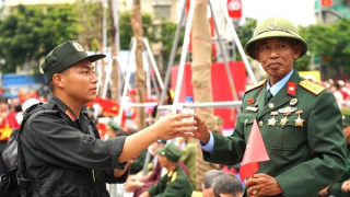 Đồng hành để thấu hiểu vất vả của Công an Thủ đô trong những ngày đảm bảo ANTT Đại lễ A80