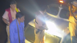 "Cát tặc" dùng Flycam và người cảnh giới để đồng bọn bơm hút cát