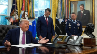 Tổng thống Mỹ Donald Trump ký sắc lệnh đổi tên Bộ Quốc phòng