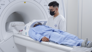 Tắc nghẽn hoàn toàn động mạch cảnh, nguy cơ đột quỵ dù không có triệu chứng báo trước