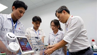 Nghị quyết giám sát về thực hiện chính sách phát triển, sử dụng nguồn nhân lực