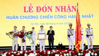 Hải quan Việt Nam đón nhận Huân chương Chiến công hạng Nhất