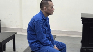 Đâm đồng nghiệp trọng thương, bị phạt 13 năm tù