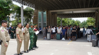 Tiếp nhận gần 80 công dân do cơ quan chức năng Campuchia trao trả