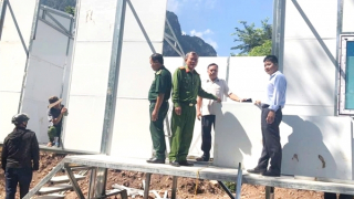 “Chạy đua” với thời gian để xây nhà, trường học ở miền Tây xứ Nghệ