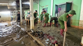 Bám bản vùng biên giữ bình yên cuộc sống