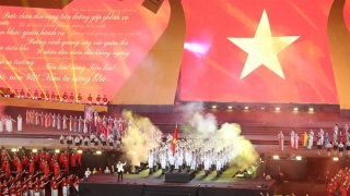 Hội tụ dàn sao, concert khép lại Triển lãm thành tựu đất nước có những gì nổi bật?