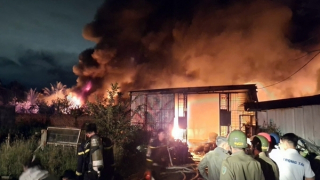 Khống chế vụ cháy kho phế liệu trong đêm tại Quảng Ngãi