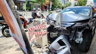 Xe chở tiền ngân hàng gây tai nạn liên hoàn, 3 người nhập viện