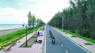 Vĩnh Long phát huy thế mạnh trung tâm kinh tế biển và năng lượng tái tạo