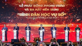 Thông lệnh thực tiễn từ "Bình dân học vụ số"