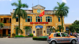 Bố trí tàu hỏa chở công chức, viên chức từ phía Tây đến phía Đông Hải Phòng làm việc