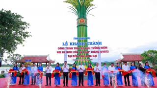 Khánh thành Khu tưởng niệm Thanh niên xung phong hy sinh tại bến phà Long Đại