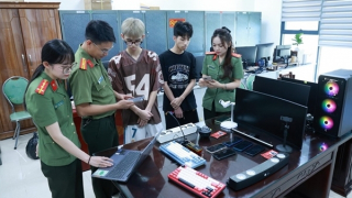 Cạm bẫy từ đánh bạc qua livestream