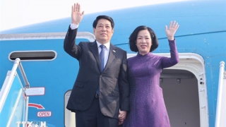 Chủ tịch nước lên đường dự khóa họp 80 Đại hội đồng Liên hợp quốc