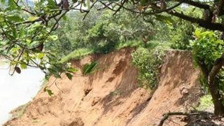 Sống bất an bên sông Đồng Nai