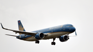 Nhiều chuyến bay bị ảnh hưởng do cơn bão Ragasa