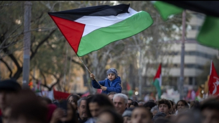 Một bước ngoặt lịch sử và những giới hạn hiện thực