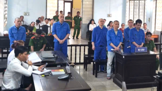 Đòi nợ kiểu côn đồ, nhóm bị cáo lãnh hơn 66 năm tù